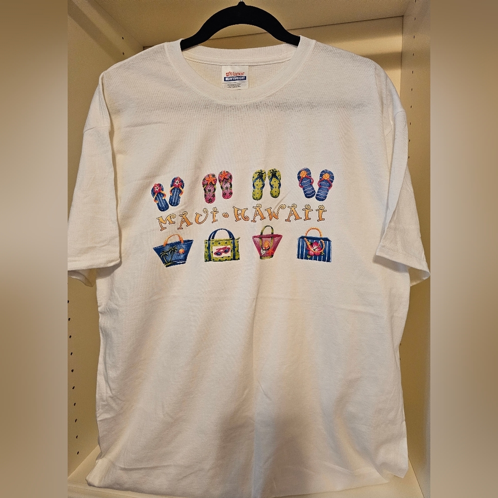 Hanes heavyweight white tshirt Maui Hawaii size L Brand New Never Worn